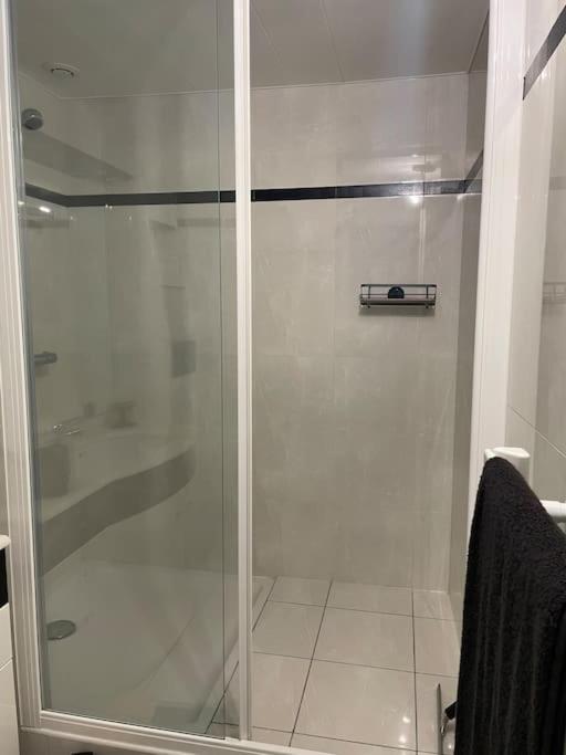 Un Cocon Au Coeur De La Champagne Avec Parking Apartment Epernay Ngoại thất bức ảnh